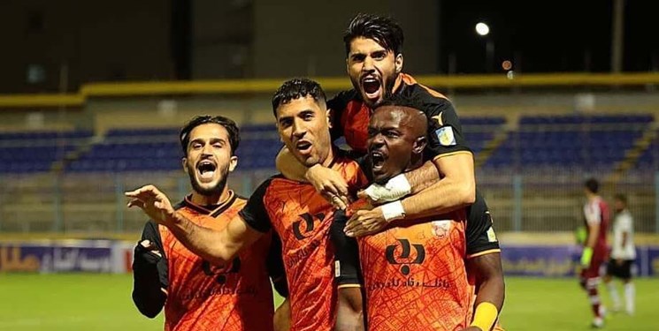 مهاجم پرسپولیسی فولاد به اهواز رسید