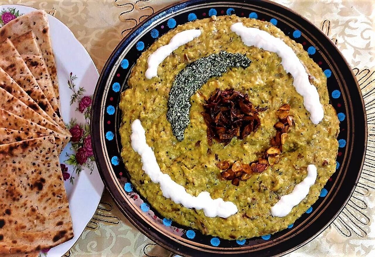 طرز تهیه آش بادمجان به روش سنتی ملایری