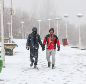 رگبار باران و برف